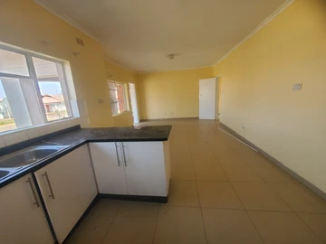 4 Bedroom Flat & Apartment