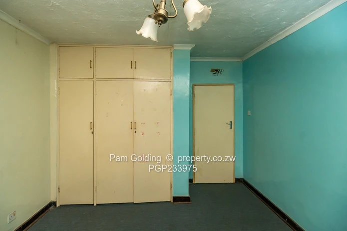 Spacious Unit Located in Established Community