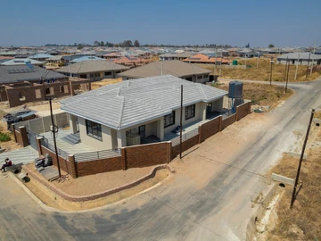 4 Bedroom House