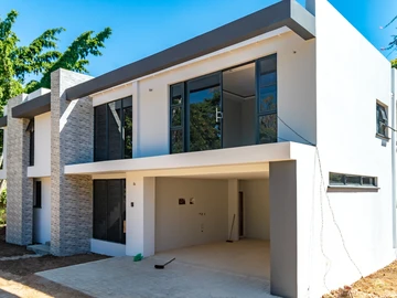 8 Unit Townhouse Complex