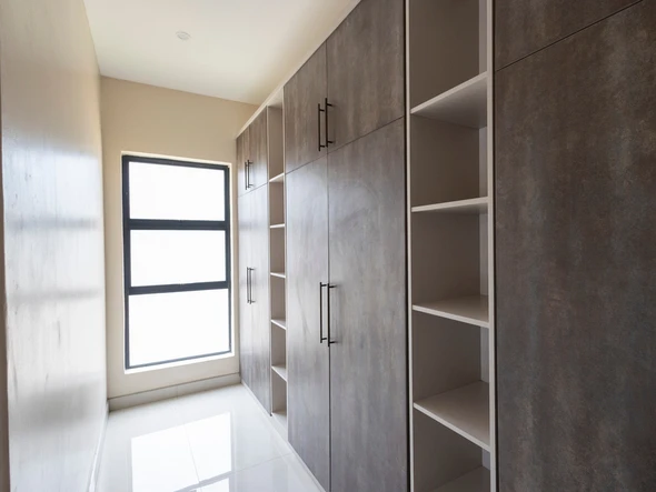 3 Unit Townhouse Complex