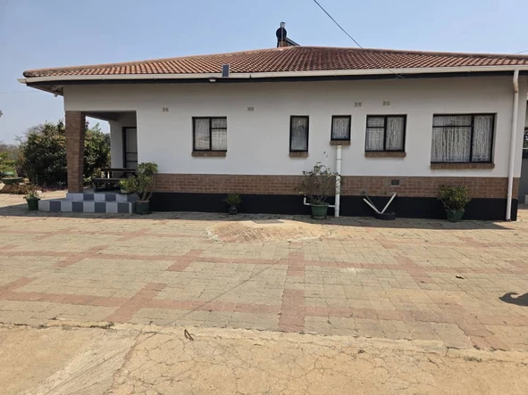 Farm & Agricultural Land