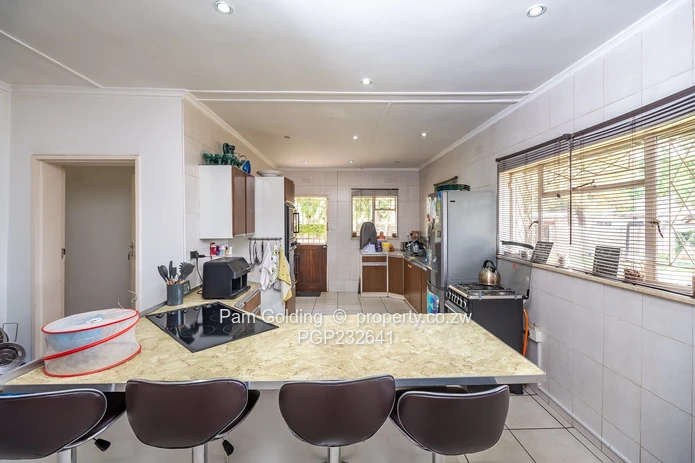 3 properties, each on an acre in Prospect