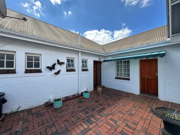 2 Bedroom Garden Flat