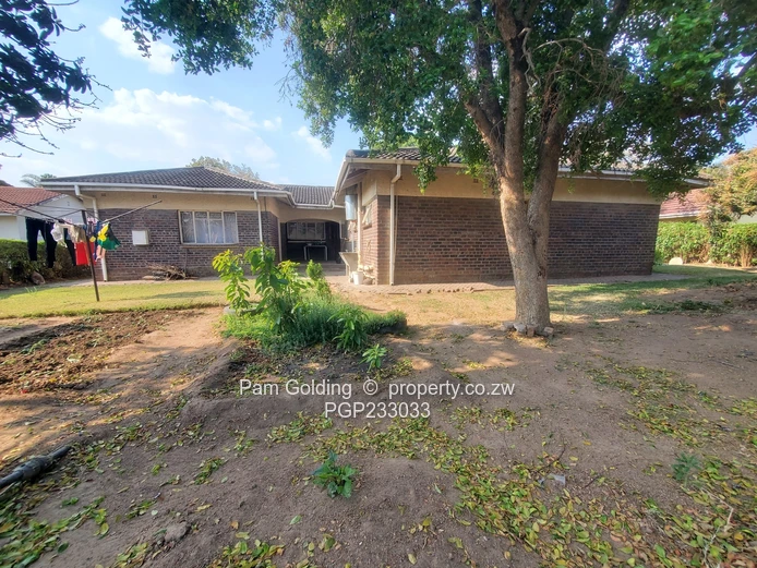 Invest in this secure neighbourhood. (Sole Mandate)