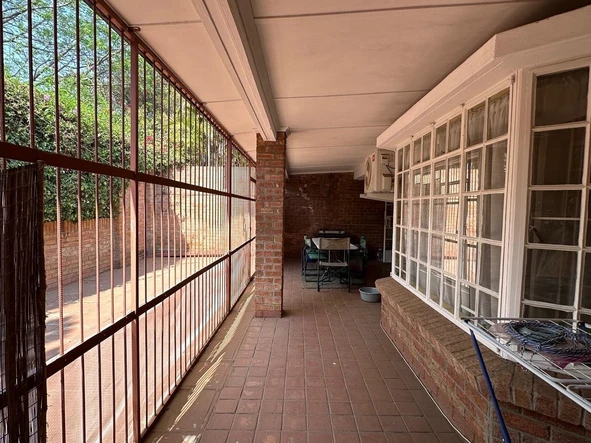 3 Bedroom Garden Flat