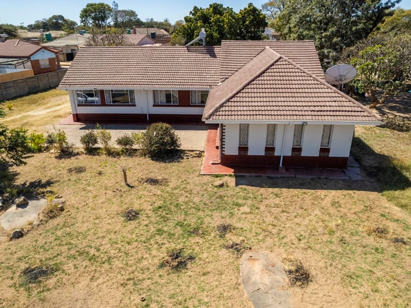 Family Home for Sale in Waterfalls