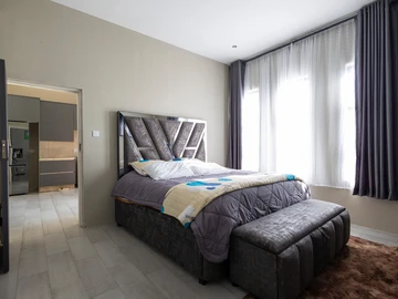 3 Bedroom Garden Flat