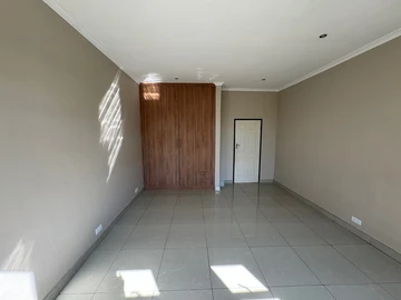 4 Bedroom Garden Flat