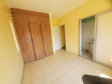 4 Bedroom Flat & Apartment