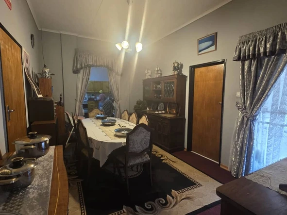 Farm & Agricultural Land