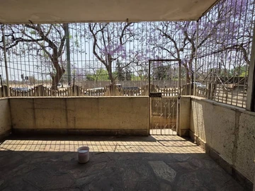 3 Bedroom Flat & Apartment