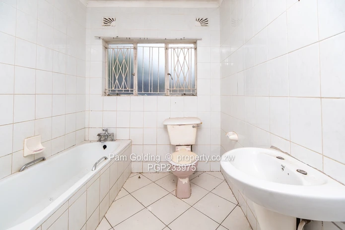 Spacious Unit Located in Established Community