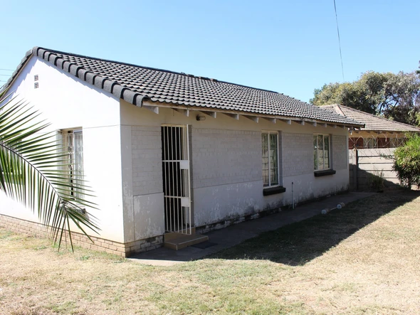 Starter Home in Msasa Park!