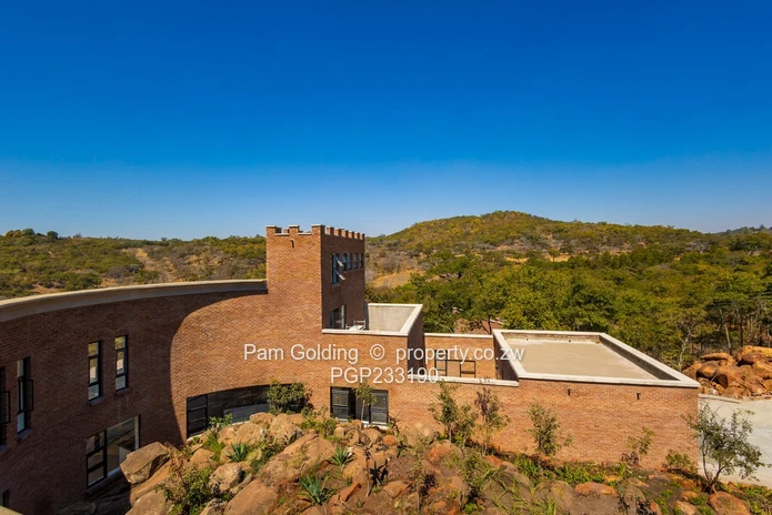 Masterpiece In Umwinsidale On 14 Acres