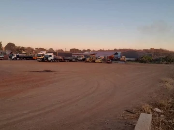 Commercial & Industrial Land