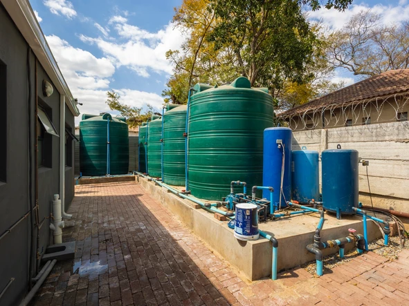 3 Bedroom Flat & Apartment