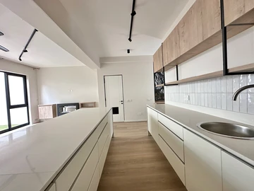 3 Bedroom Garden Flat