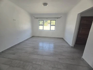 3 Bedroom Flat & Apartment