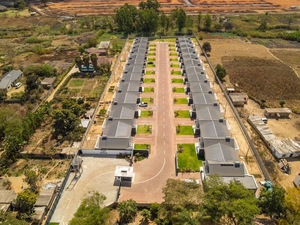 3 Bedroom Flat & Apartment