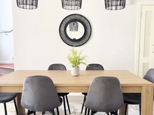 3 Bedroom Flat & Apartment