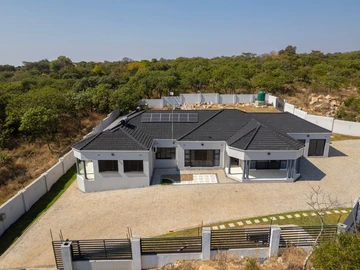 5 Bedroom House