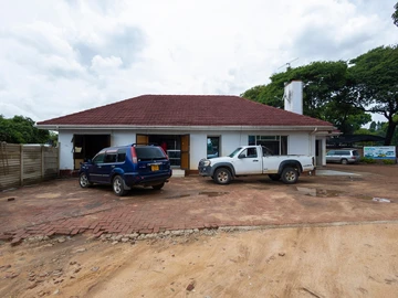 House with Road Frontage on Seke Road