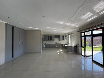 4 Bedroom Garden Flat