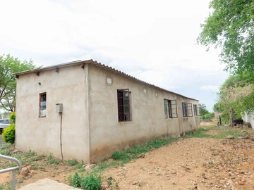 Commercial & Industrial Land