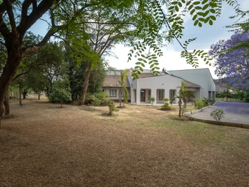 6 Bedroom House