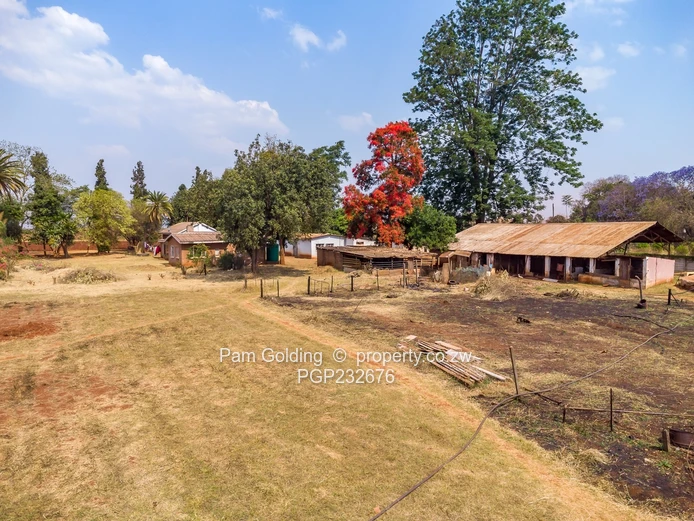 9.5Hactres Along Domboshava Road (Sole Mandate)