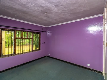 4 Bedroom Garden Flat