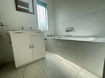2 Bedroom Garden Flat
