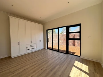 3 Bedroom Garden Flat