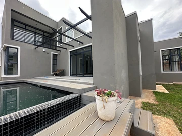 3 Bedroom Garden Flat