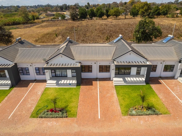 3 Bedroom Flat & Apartment