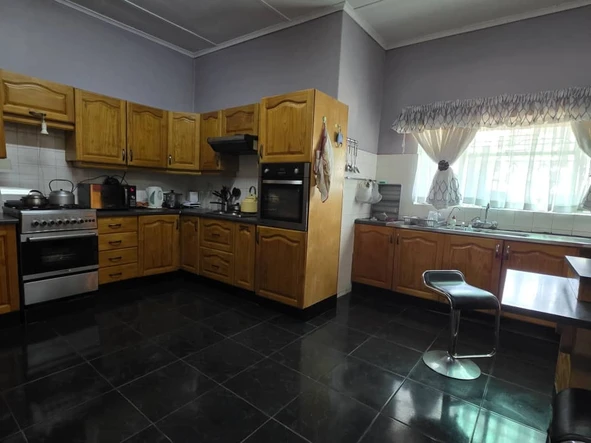 Farm & Agricultural Land