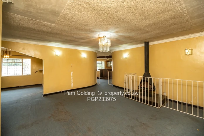 Spacious Unit Located in Established Community