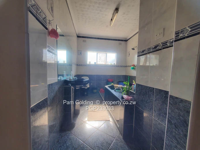 Invest in this secure neighbourhood. (Sole Mandate)