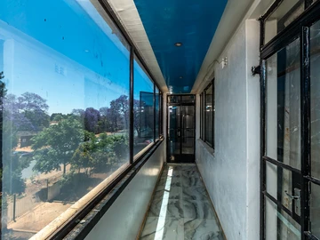 3 Bedroom Flat & Apartment