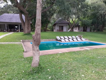 Hotel & Lodge
