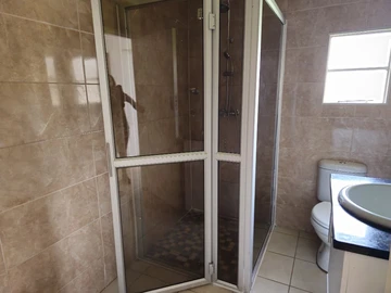 2 Bedroom Garden Flat