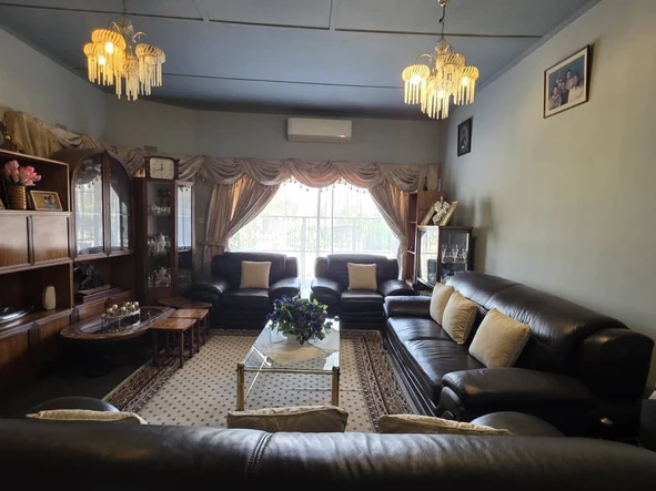 Farm & Agricultural Land