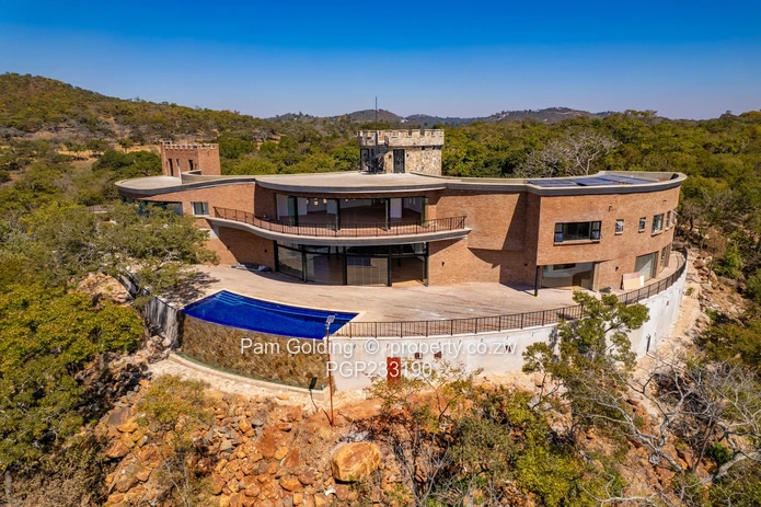 Masterpiece In Umwinsidale On 14 Acres