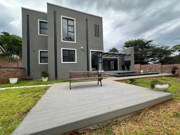 Luxurious Townhouses - Glen Lorne 