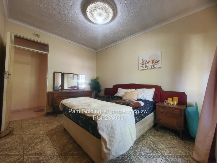 Invest in this secure neighbourhood. (Sole Mandate)