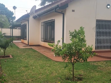 3 Bedroom Flat & Apartment