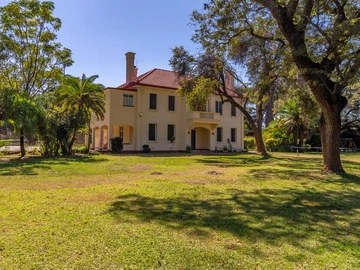 Distinguished Corner Property In Upper Avenues