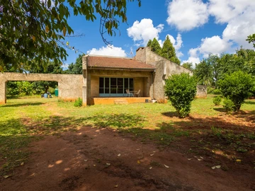 Four Bed Property With Great Potential