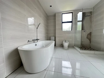 3 Bedroom Garden Flat